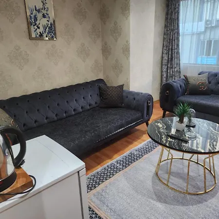 Lara Apartment