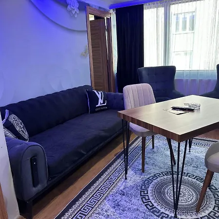 Apartment Lara *