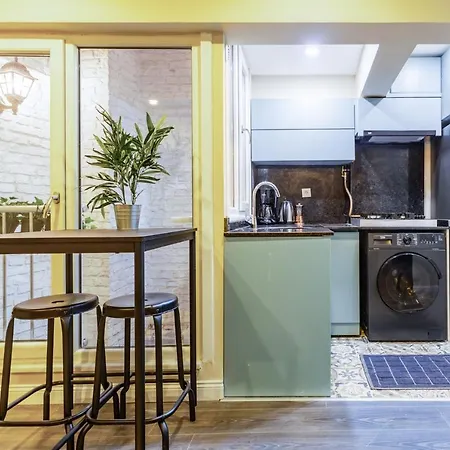 Magnificent Flat Close To Metro In Nisantasi