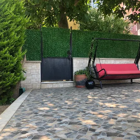 Garden House Daire