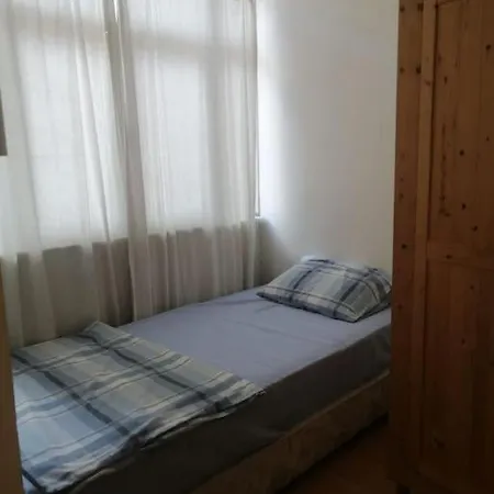 Apartment Bright, Peaceful House In Balat