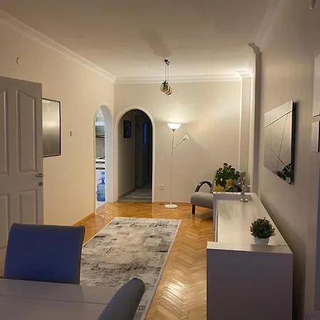 Bogaz Manzarali Ve Merkezi 2 Yatak Odali Ev Apartment