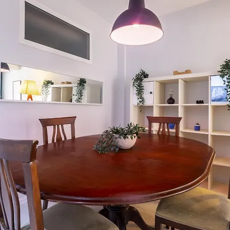 Flat Close To Shopping Malls In Sisli * Istanbul