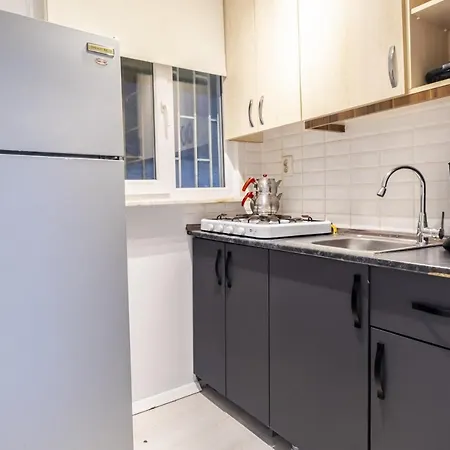 Flat Close To Shopping Malls In Sisli Istanbul