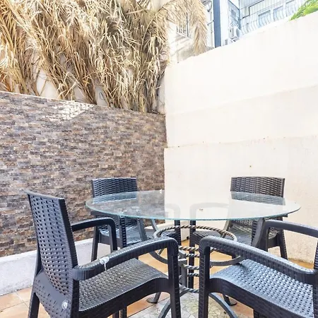Flat Close To Shopping Malls In Sisli * Istanbul