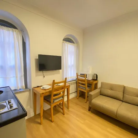 Luxury Flat In Taksim Square *