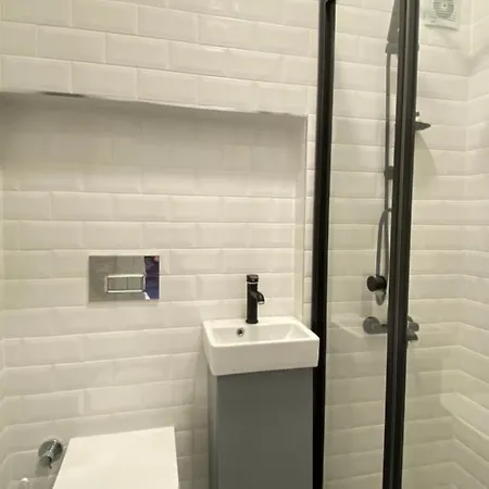 Luxury Flat In Taksim Square Apartment