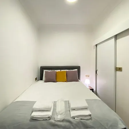 Luxury Flat In Taksim Square Apartment