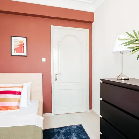 Sea View Flat W Balcony 5 Min To Dolmabahce Palace
