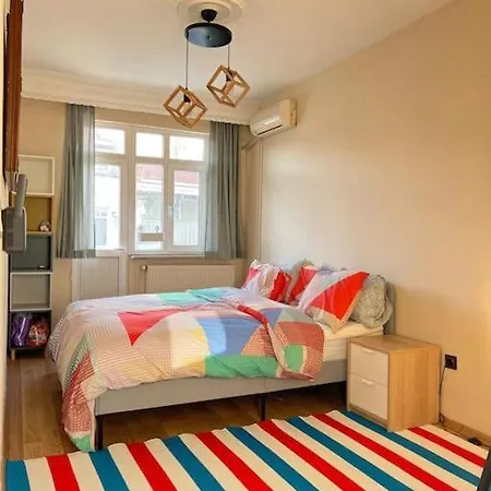 Apartment Spacious 2br Near Taksim Istanbul