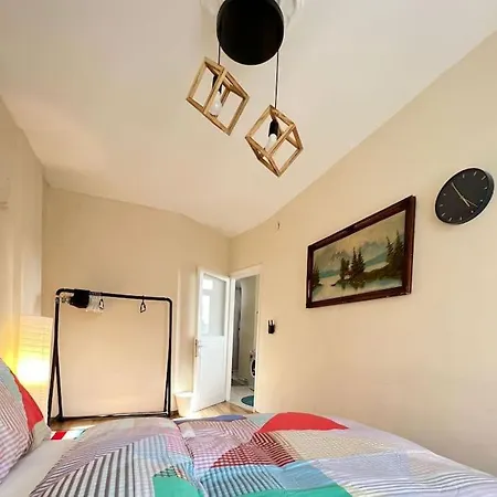 Spacious 2br Near Taksim Istanbul