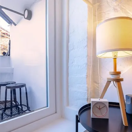 Apartment Vibrant Flat 5 Minutes Walk To Istiklal In Beyoglu *