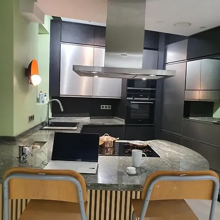 Besiktas House Near The Coast Апартаменты *