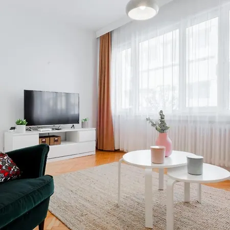 Gorgeous With Location In Sisli Apartment Istanbul