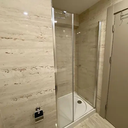 Apartment Site Icinde! New! Modern Apart In Kadikoy