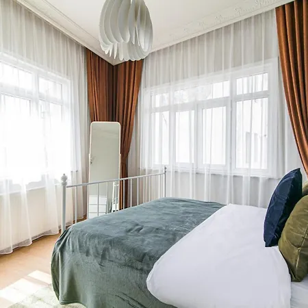 Chic And Cozy Flat Near Istiklal Street In Beyoglu * Istanbul