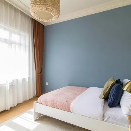 Apartment Chic And Cozy Flat Near Istiklal Street In Beyoglu *