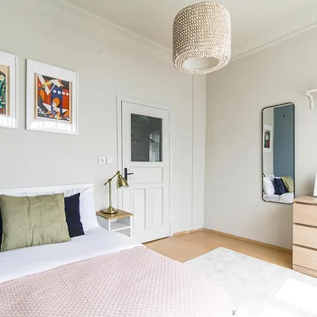 Apartment Chic And Cozy Flat Near Istiklal Street In Beyoglu *