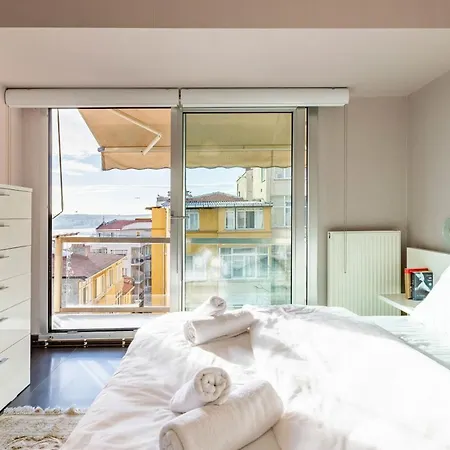 Stylish With Bosphorus View In Besiktas Апартаменты Стамбул