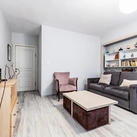 Cozy Flat 3 Min To Cevahir Shopping Mall In Sisli Апартаменты