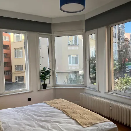 Renovated 5br With Sea View Apartment *