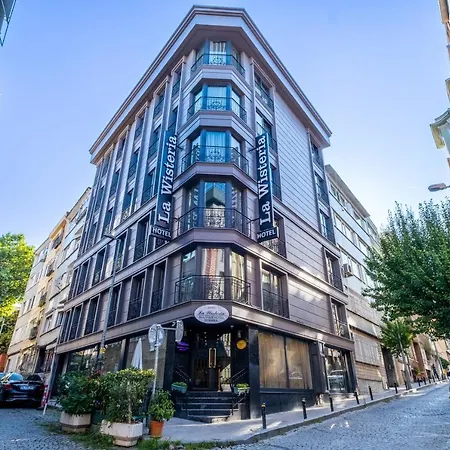 La Wisteria Boutique
