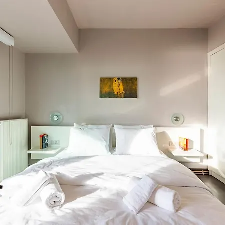 Stylish With Bosphorus View In Besiktas Apartment Istanbul