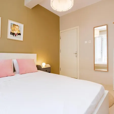 Centrally Located Chic Flat Near Macka Park * اسطنبول