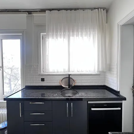 Apartment Renovated 5br With Sea View