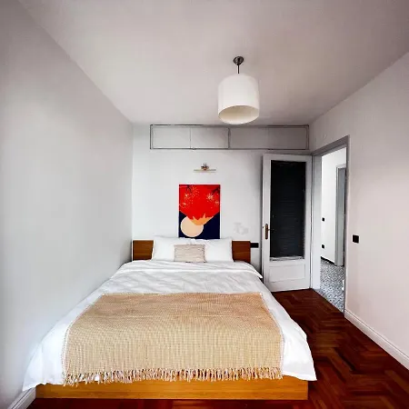 Apartment Renovated 5br With Sea View