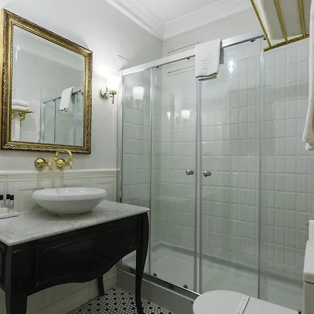 Meroddi Galata Mansion Hotel 3*
