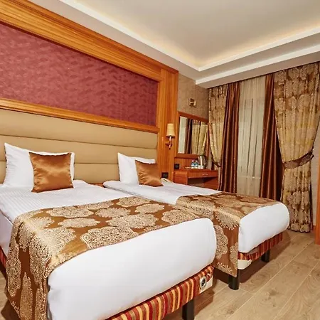 מלון Ilkbal Deluxe &spa 4*