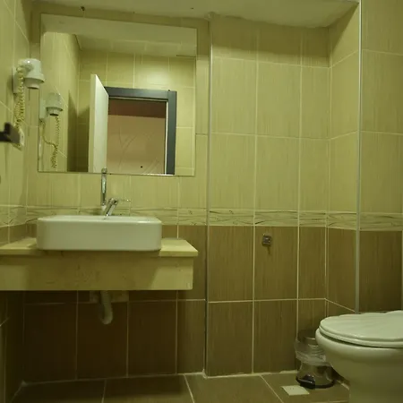 The Luxx Boutique Hotel 3*