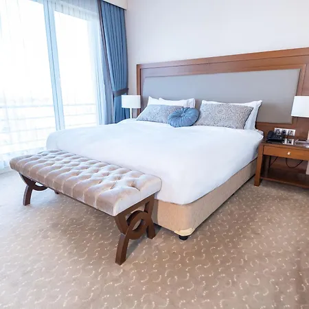 Miracle Asia Airport & Spa 5*