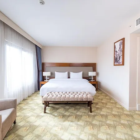 Miracle Asia Airport & Spa 5*