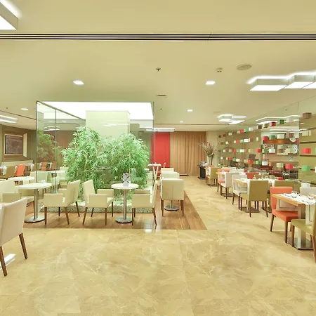 Ramada By Wyndham Taksim Hotel