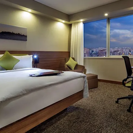 Hampton By Hilton Kayasehir