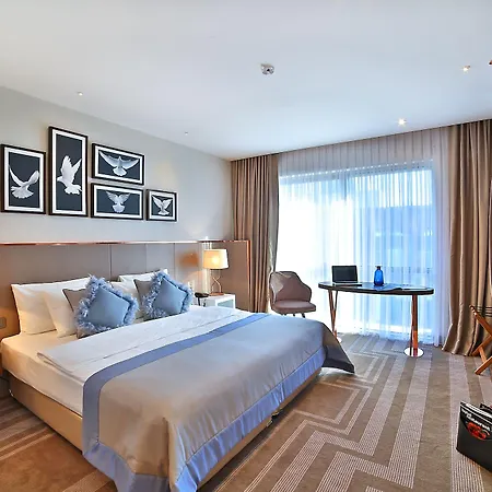 Lionel Hotel 5*