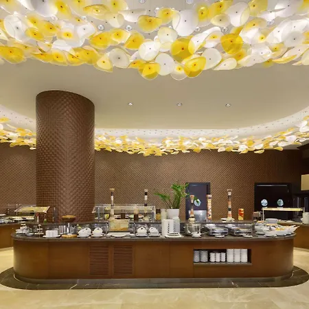 Wyndham Grand Europe Hotel 5*