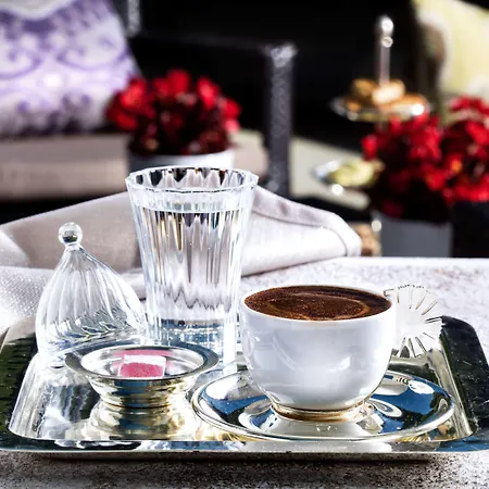 كونراد إسطنبول البوسفور 5*