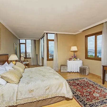 Hotel Arts Taksim 4*