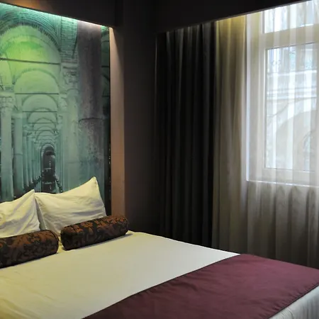 Tulip & Hotel 4*