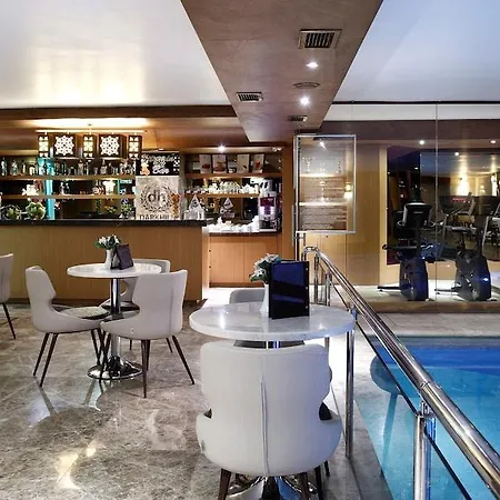 深山酒店 酒店 4*