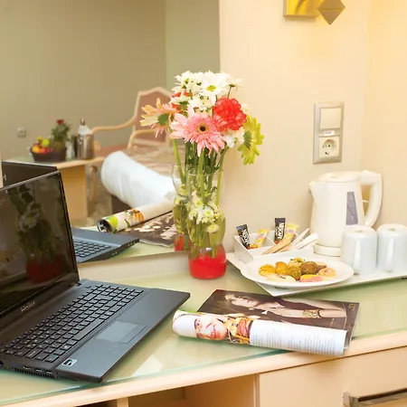 Hotel The Time Old City 4*