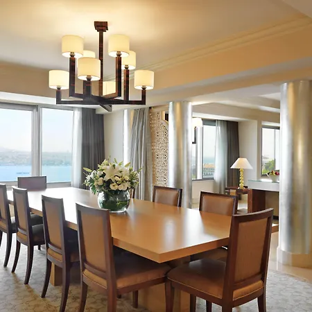 Grand Hyatt 5*