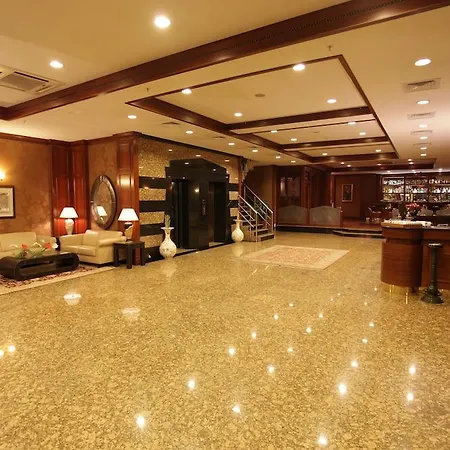 מלון Nova Plaza Orion