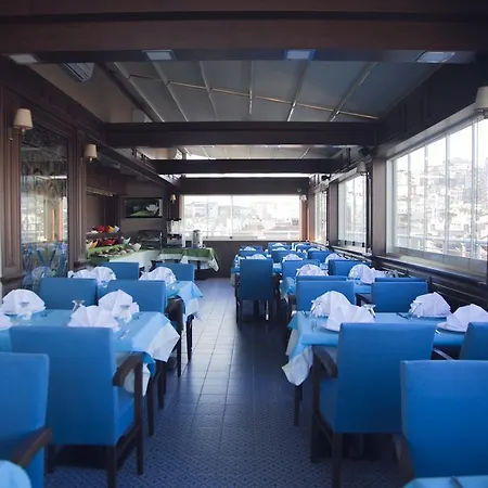 Golden Pen Hotel 3*