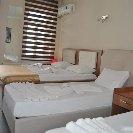 Hotel City Plus Butik 3*