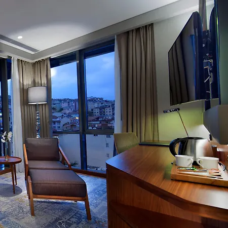 Doubletree By Hilton - Piyalepasa Hotel Istambul