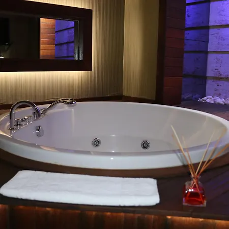 Hotel Triada Istanbul
